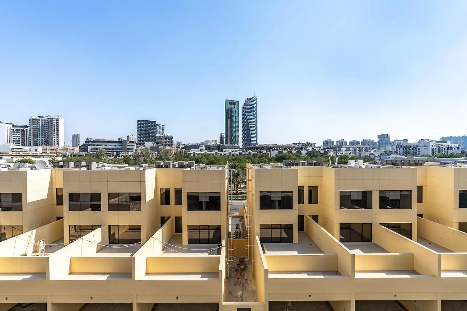 Stylish Studio Apt With Pool And Gym Dubai Apartment