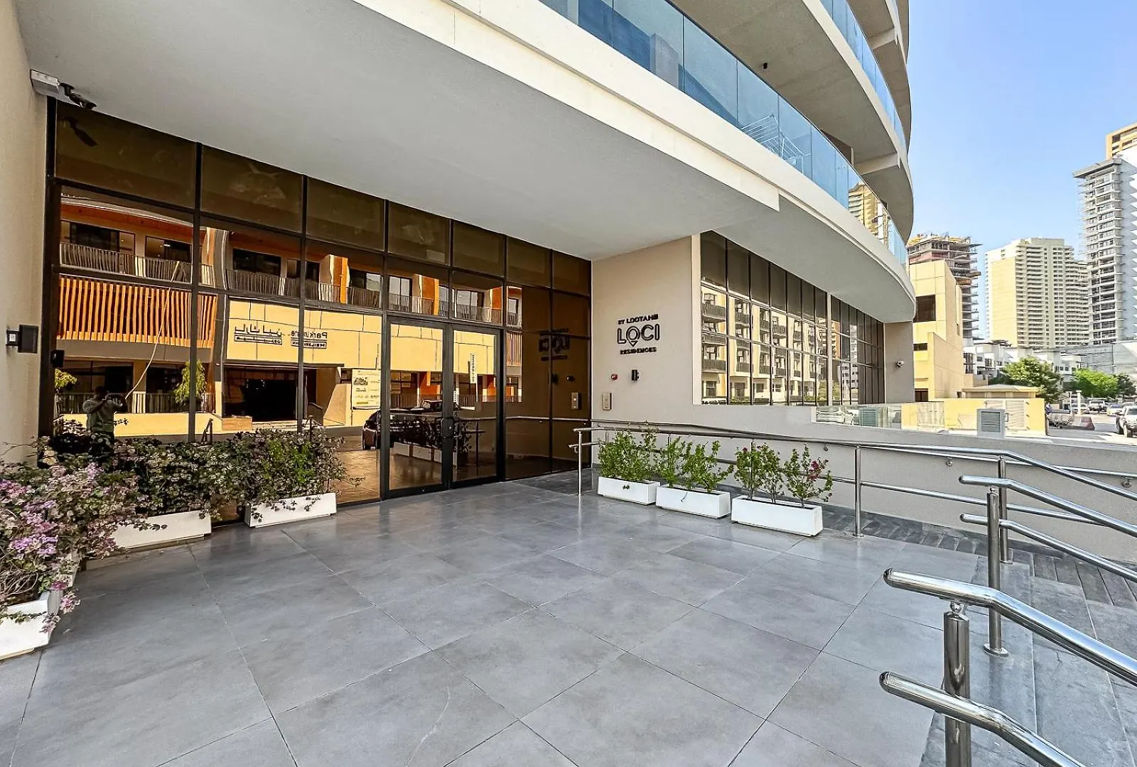 Stylish Studio Apt With Pool And Gym Dubai United Arab Emirates