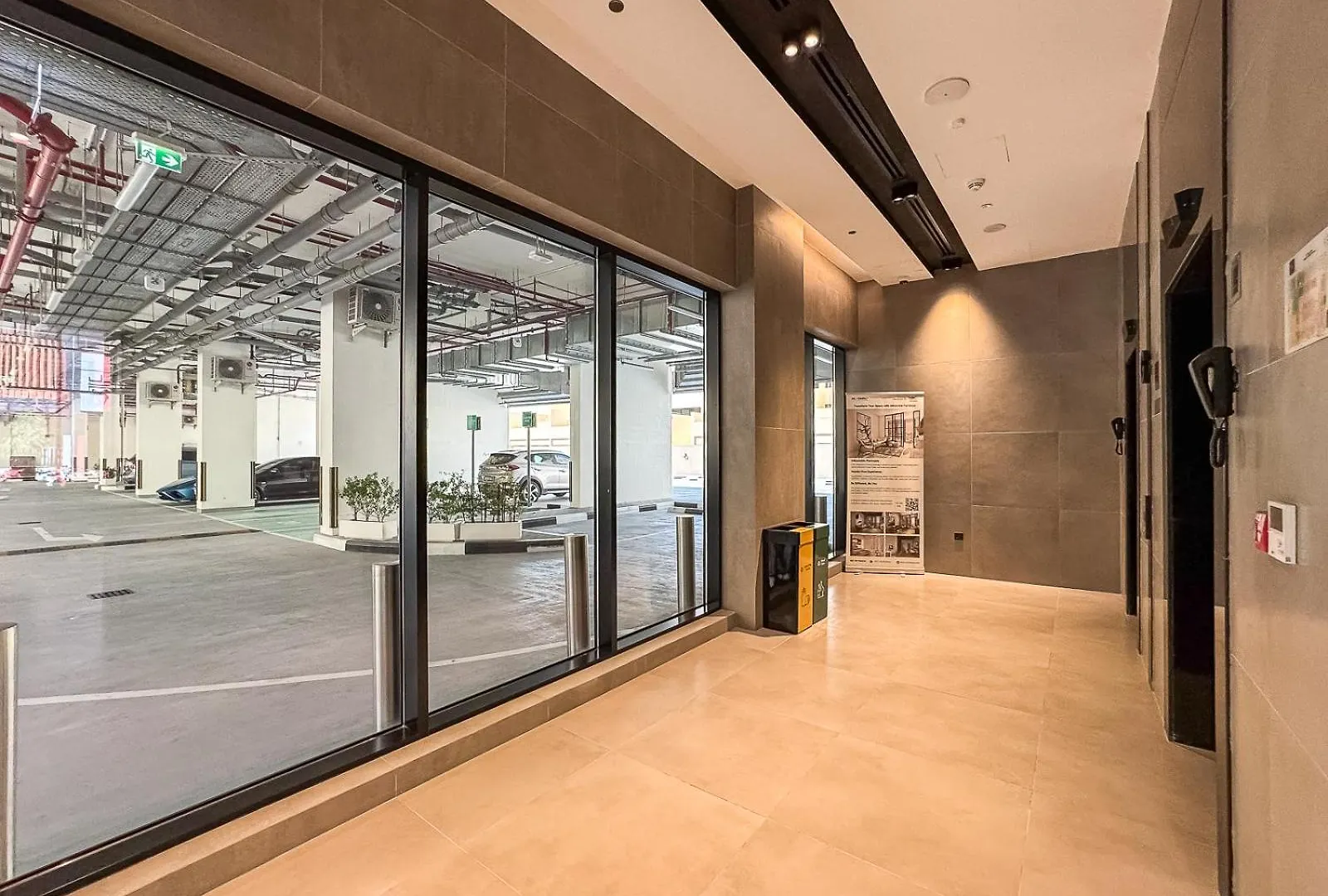 Stylish Studio Apt With Pool And Gym Dubai Apartment
