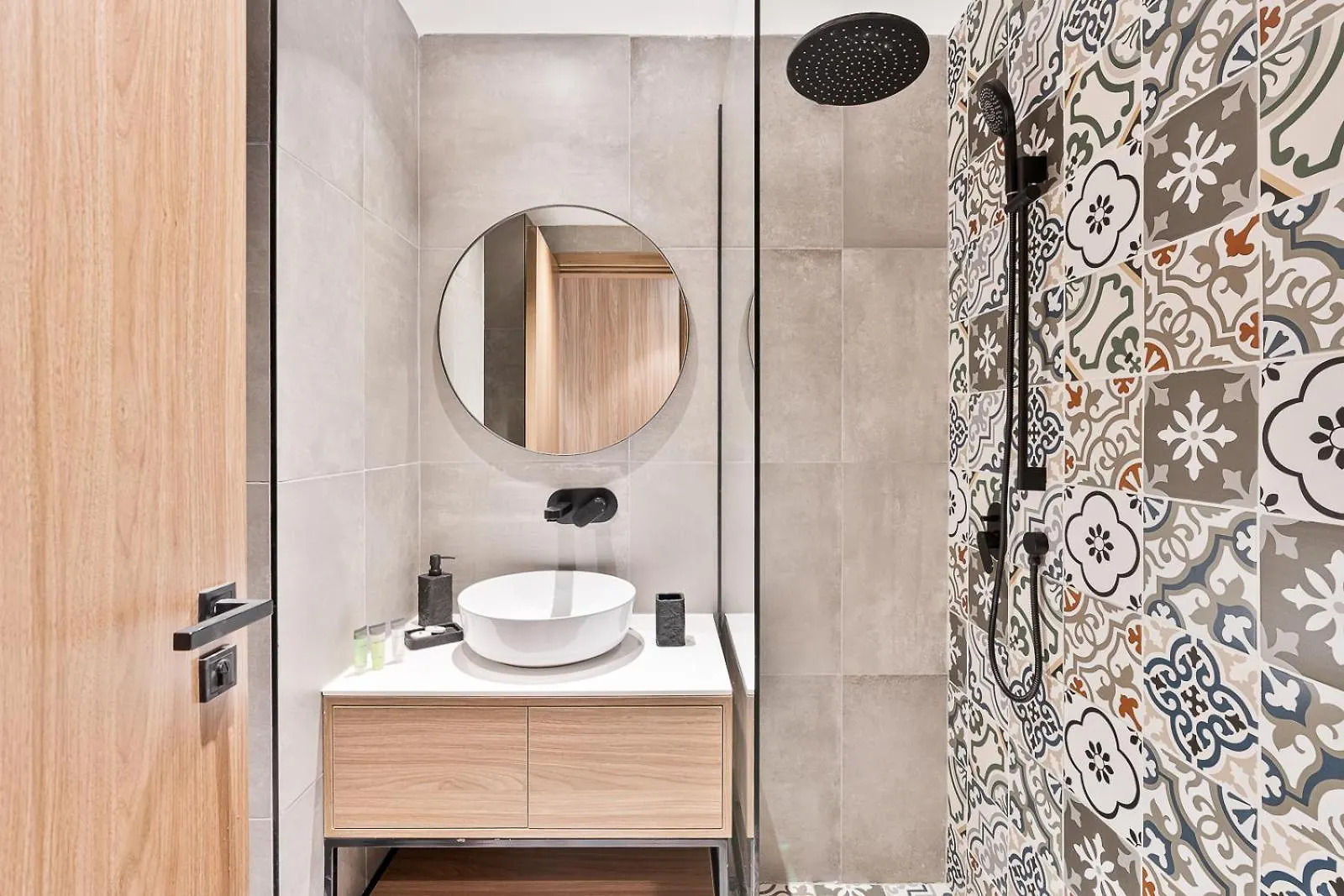 Stylish Studio Apt With Pool And Gym Dubai United Arab Emirates