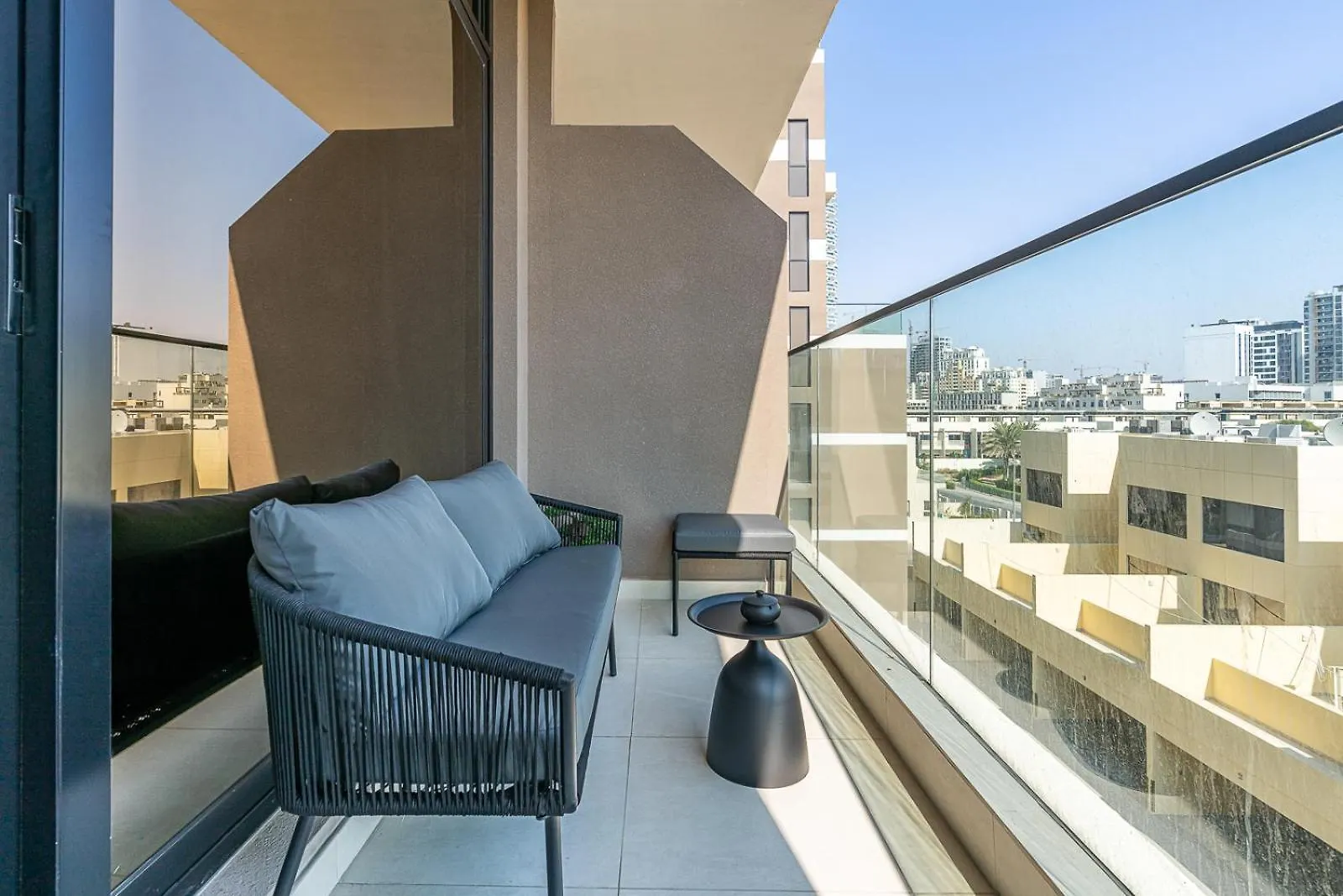 Stylish Studio Apt With Pool And Gym Dubai 0*,  United Arab Emirates