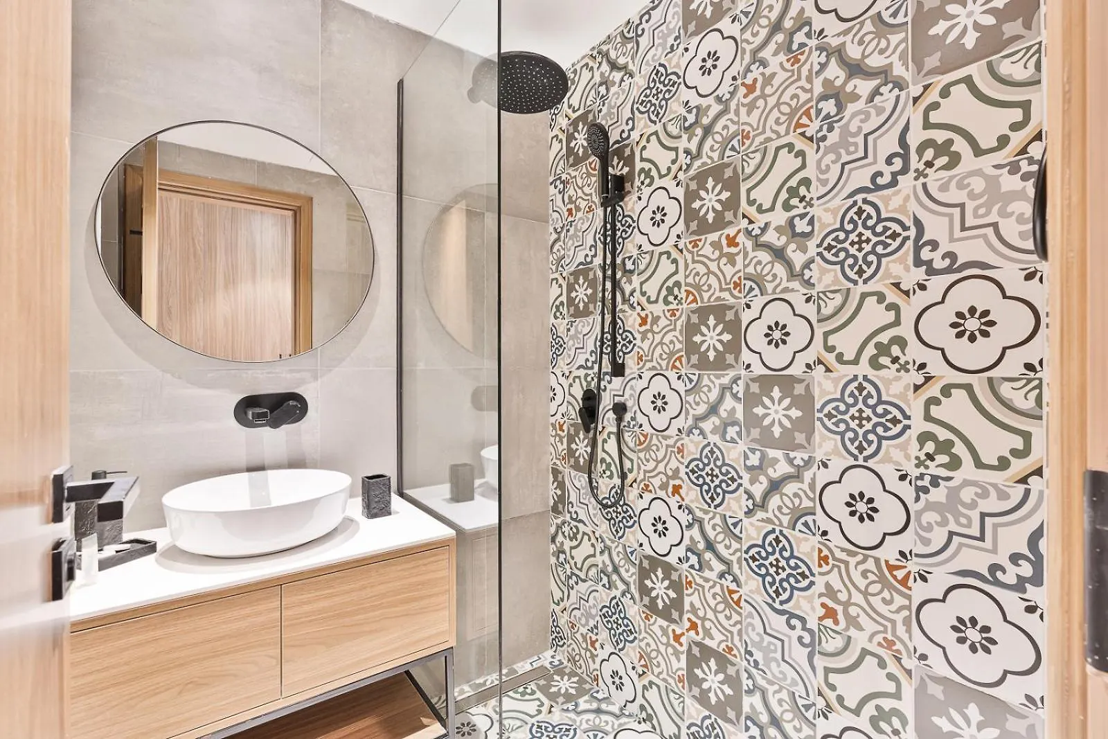 Stylish Studio Apt With Pool And Gym Dubái Apartamento